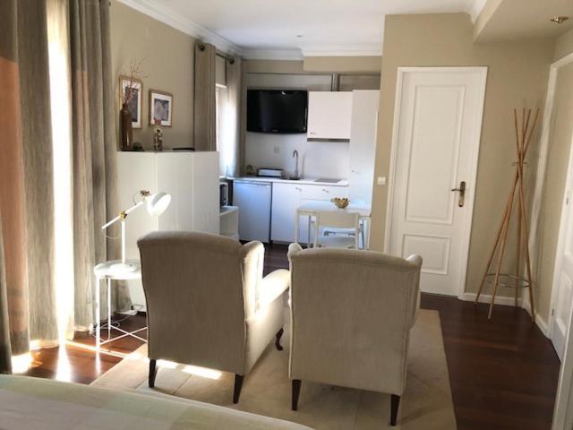 New And Unique Charming At Campolide - 2a Apartamento *