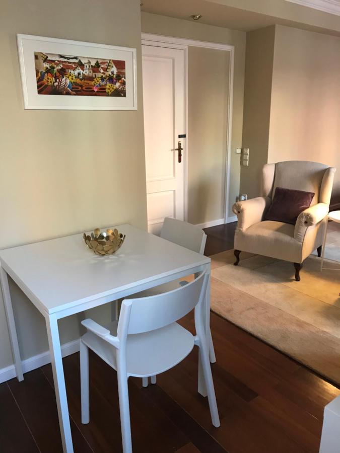 Apartamento New And Unique Charming At Campolide - 2a *