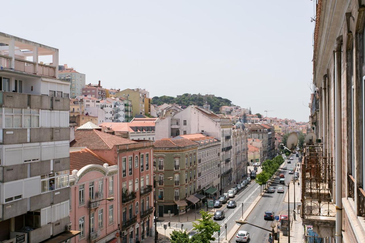 Luxury Retreat! 2 Suites, Balcony & Views!! Apartamento Lisboa