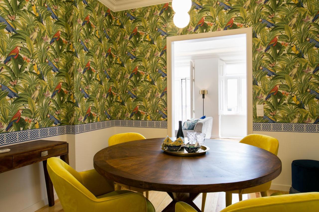 Apartamento Luxury Retreat! 2 Suites, Balcony & Views!! Lisboa