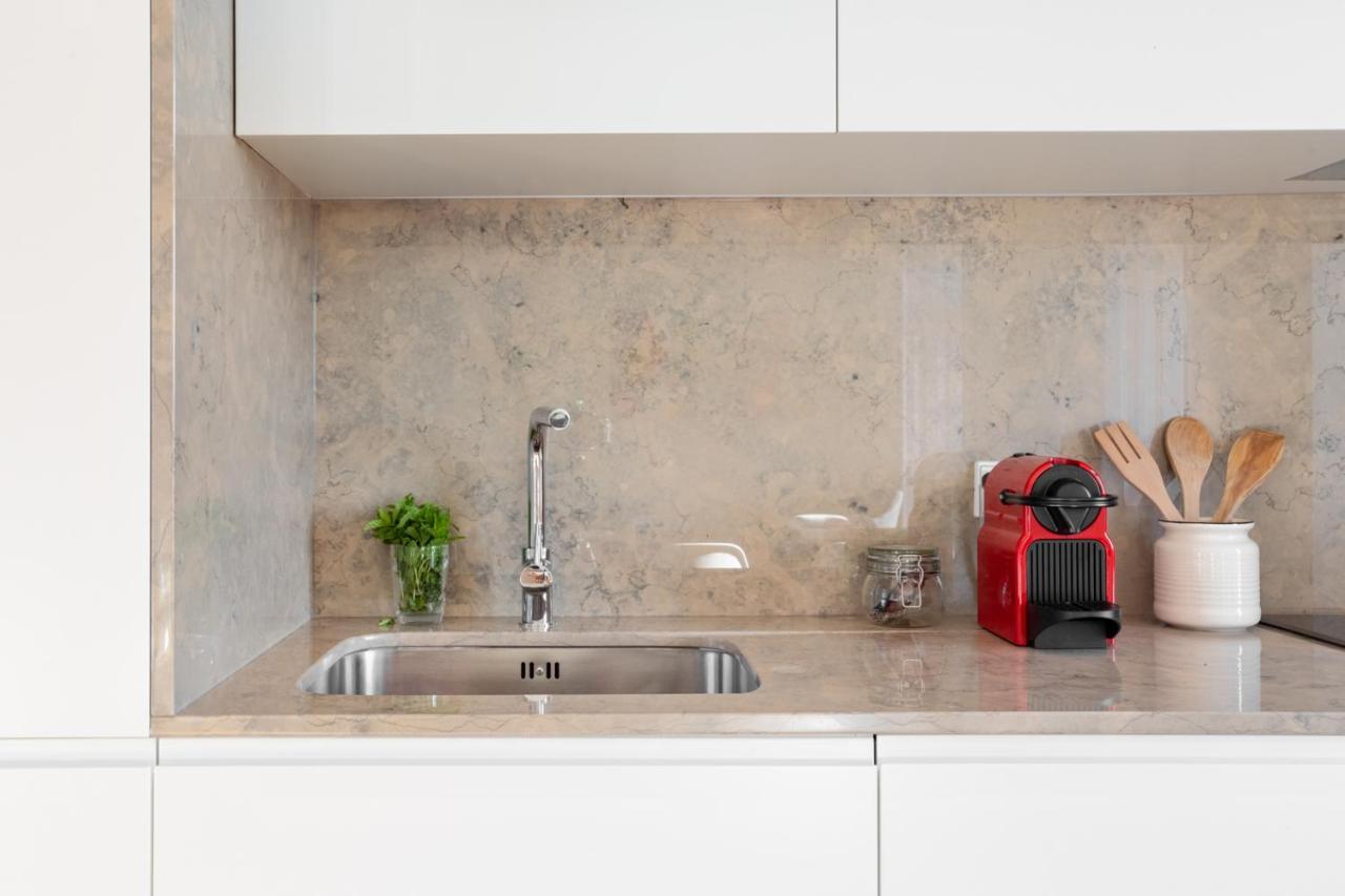 Joivy Marvelous 3-bed With Astonishing View And Terrace, Nearby St George Castle Apartamento