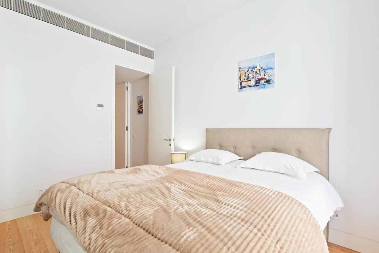 Spacious 1 Bedroom Near Baixa Lisboa