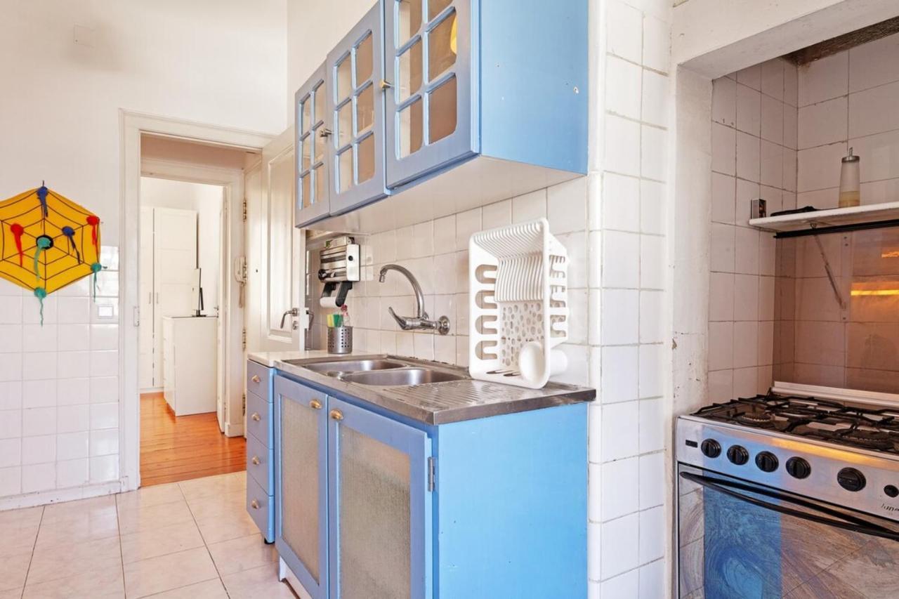 Quiet 3 Bedroom In Apartamento Lisboa