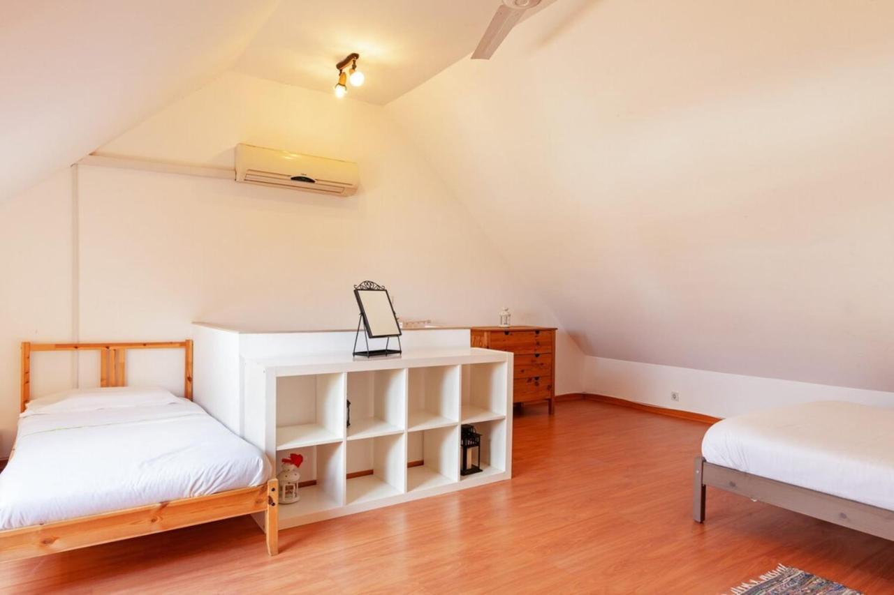 Quiet 3 Bedroom In *