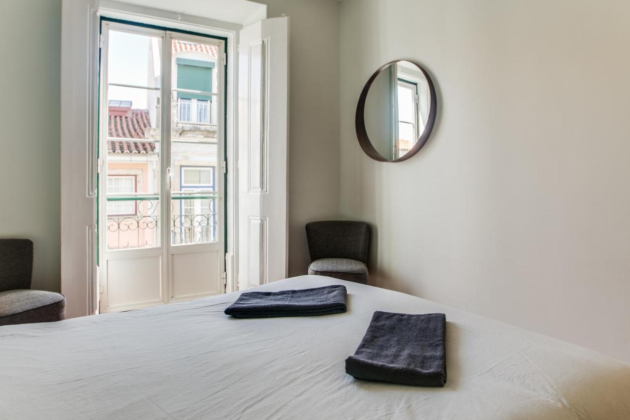 Spacious&bright 2 Bedroom Apartment, Historical Center, Madragoa * Lisboa