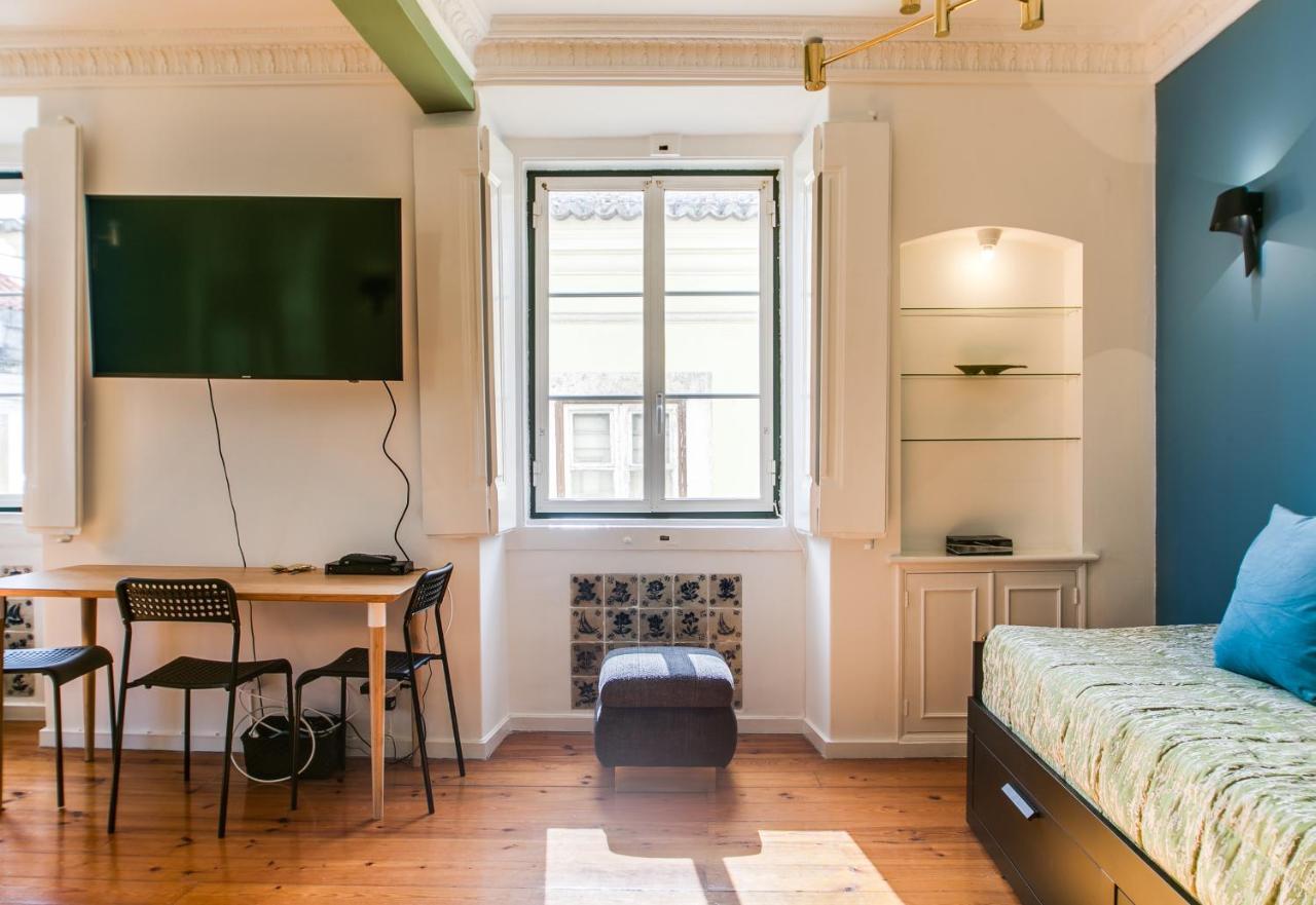 Spacious&bright 2 Bedroom Apartment, Historical Center, Madragoa Apartamento
