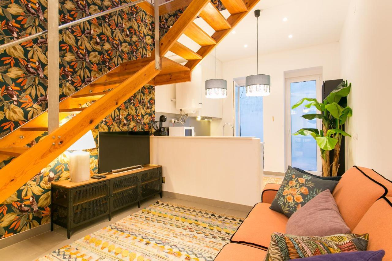 Beautiful House With Patio In Heart! Apartamento Lisboa