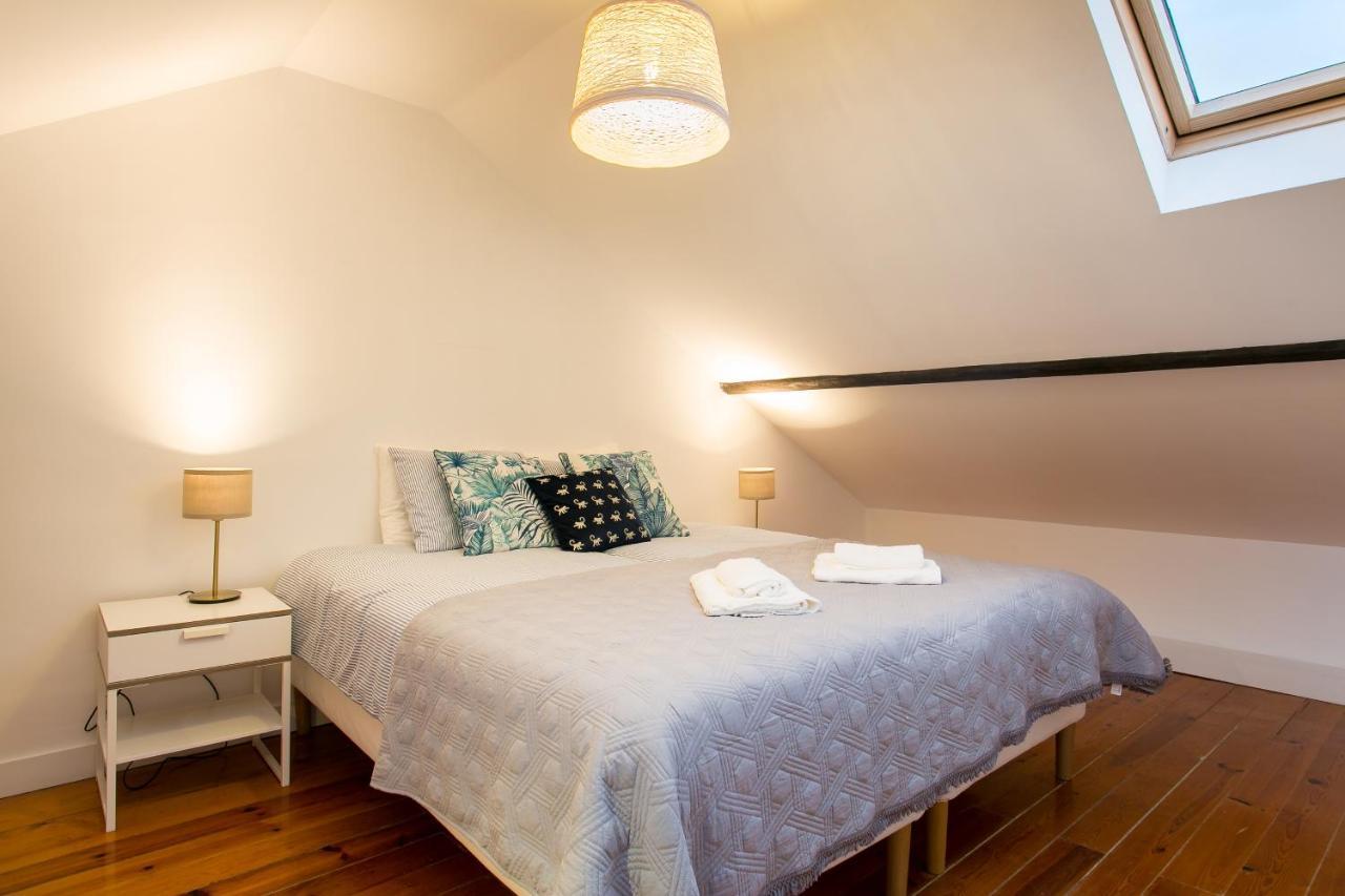 Beautiful House With Patio In Heart! Apartamento