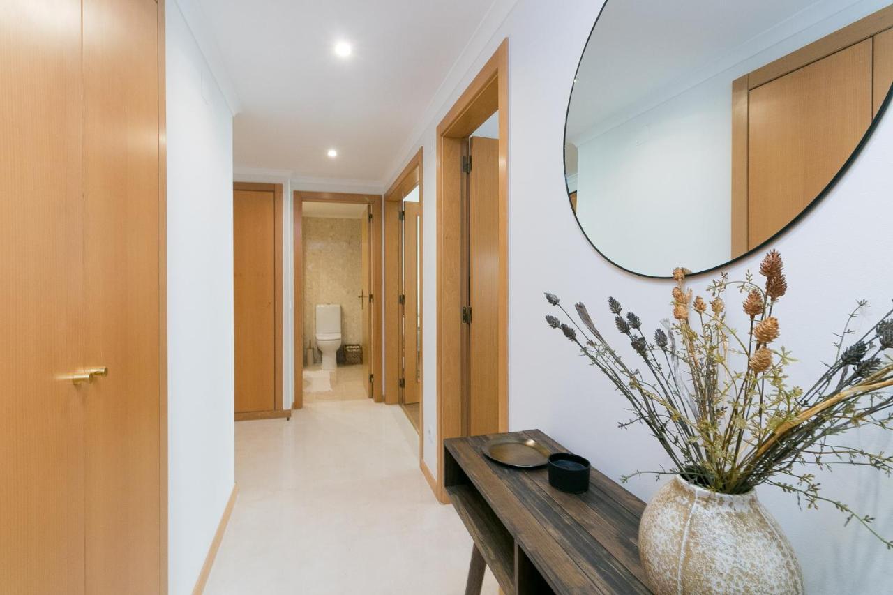 Premium Flat In Upscale Area, Balcony, Parking * Lisboa