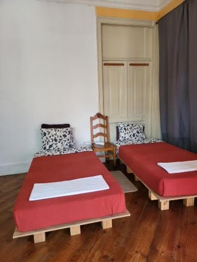 Angels Hostal *