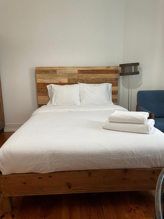 Retro M2 R4 - Lovely Double With Shared Bathroom Lisbon
