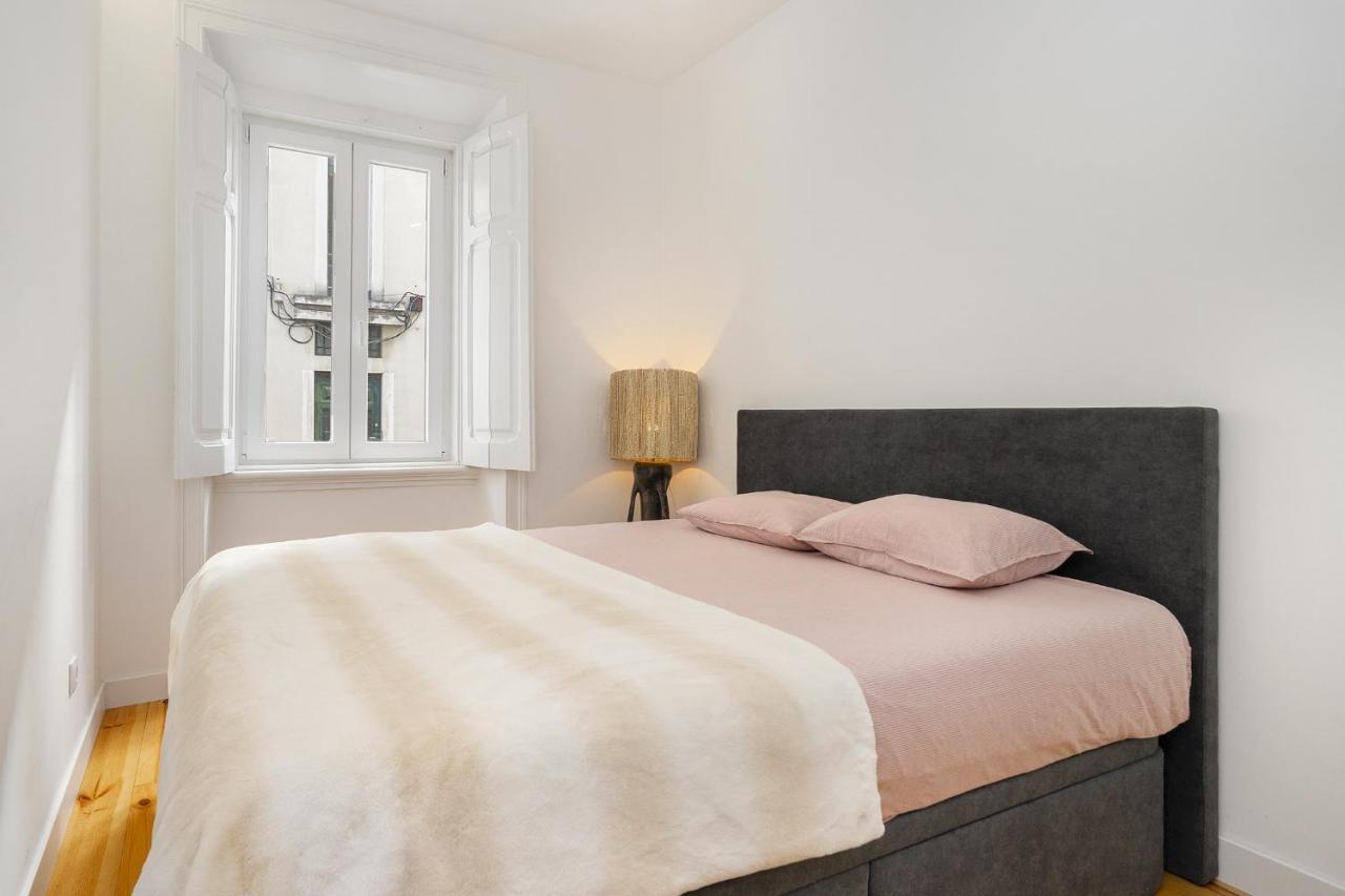 Whome Chic 1-bed W/ Patio Perfect To Explore Apartamento Lisboa