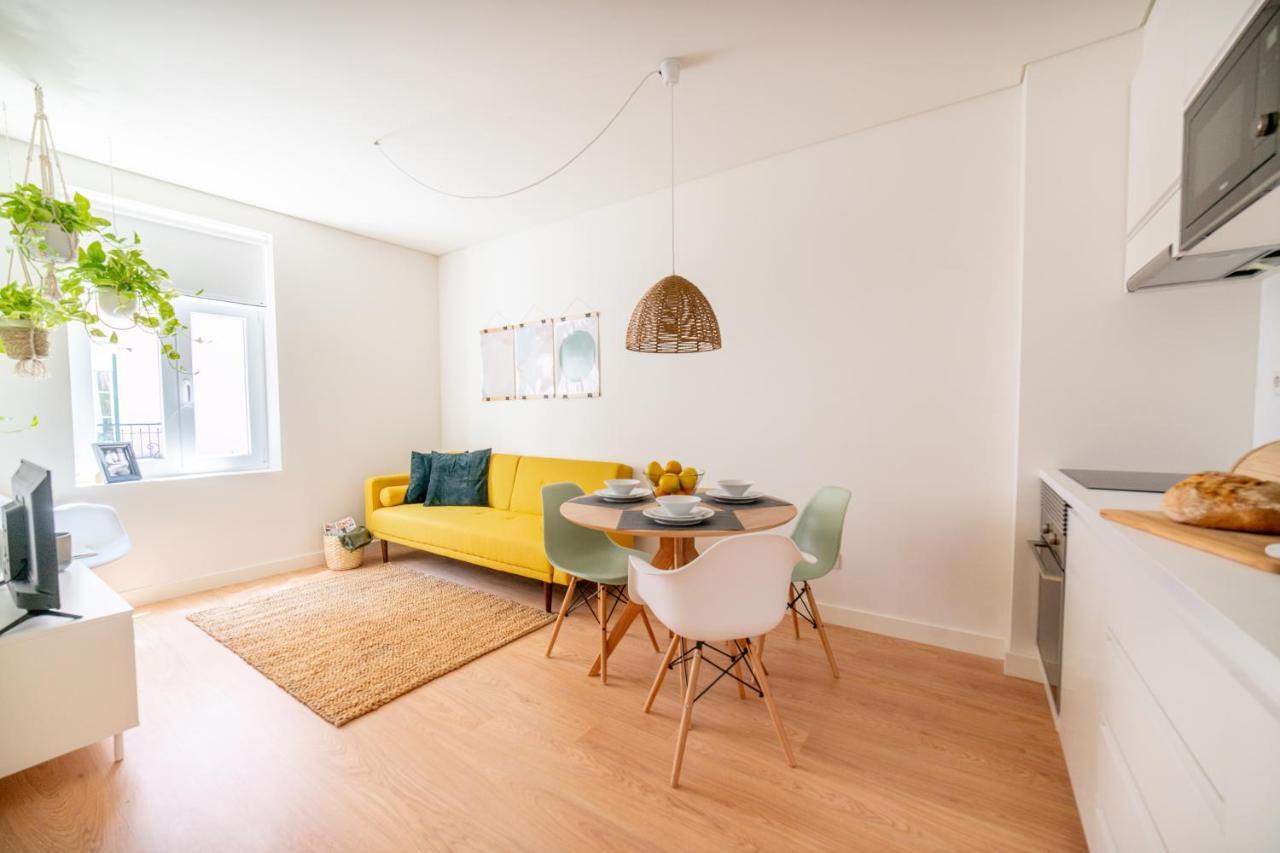 Apartment Monsanto Hill House - No. 565 R/c E