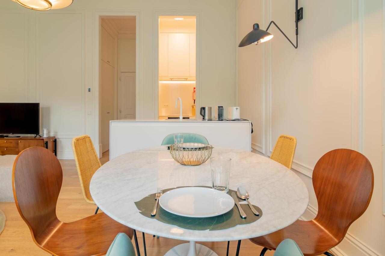 Apartment Liberdade Garden & Indoor Pool By Lovelystay *