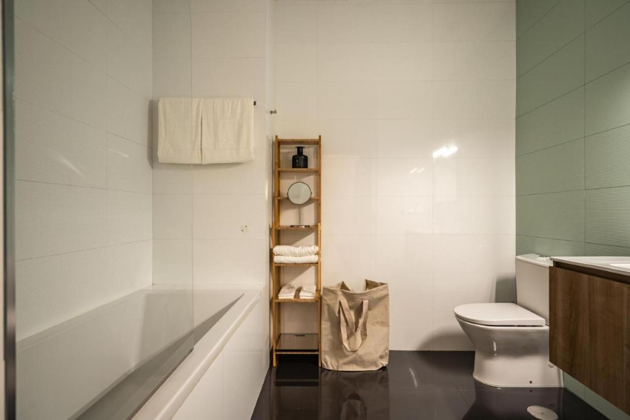 Whome Chic 2-bed Near Santos & Alcantara Perfect For Families & Couples *