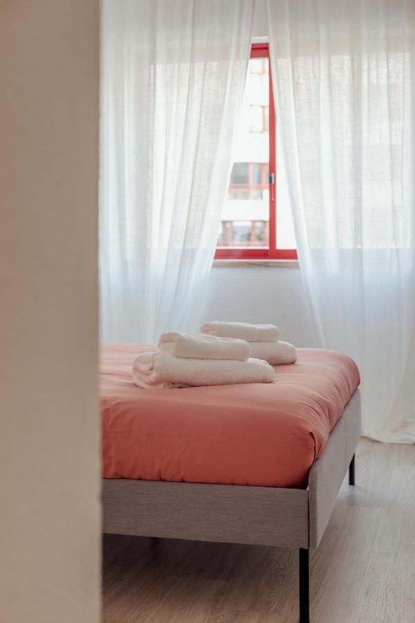 Elegant 3 Bedroom - Centre - Garage - Metro Apartamento *
