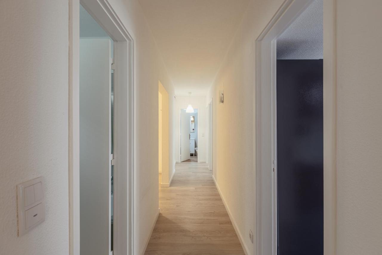 Elegant 3 Bedroom - Centre - Garage - Metro *