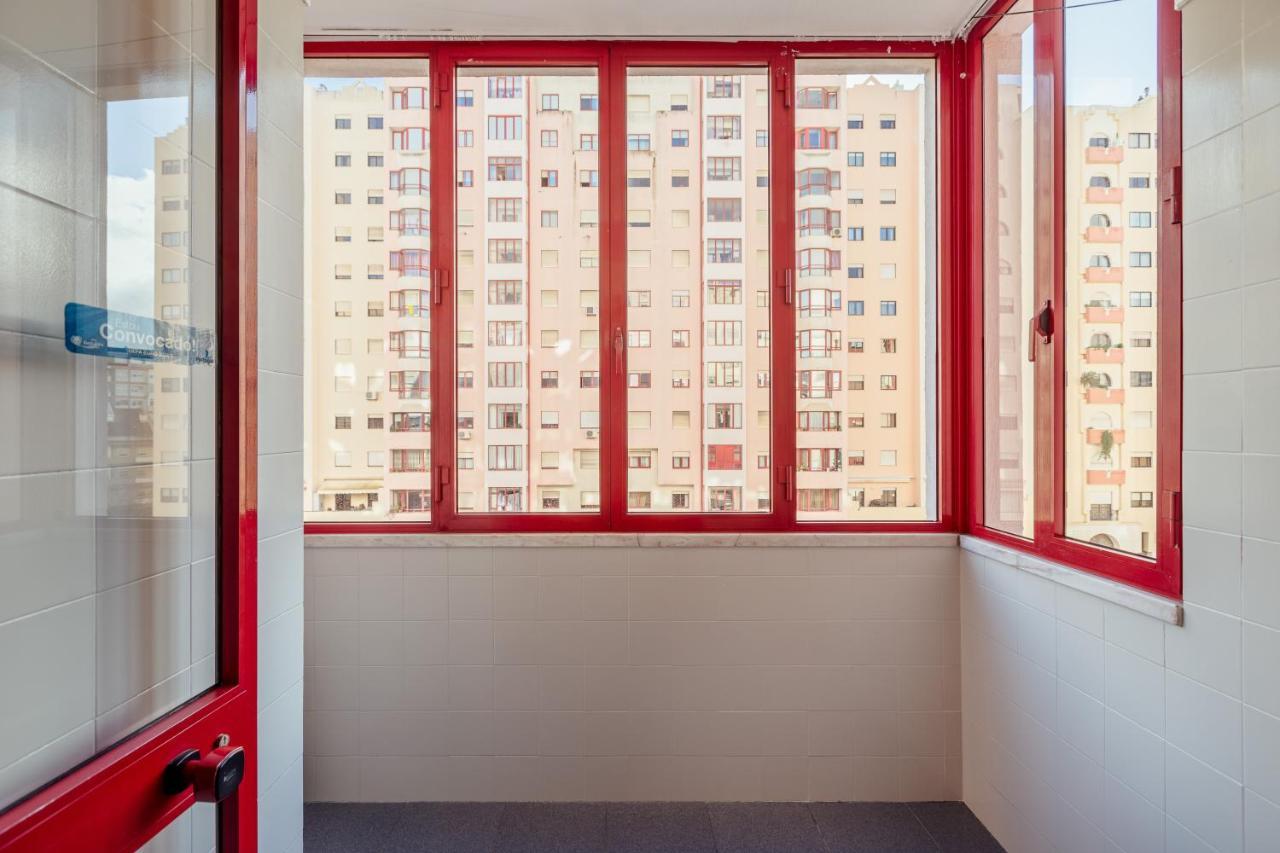 Elegant 3 Bedroom - Centre - Garage - Metro *