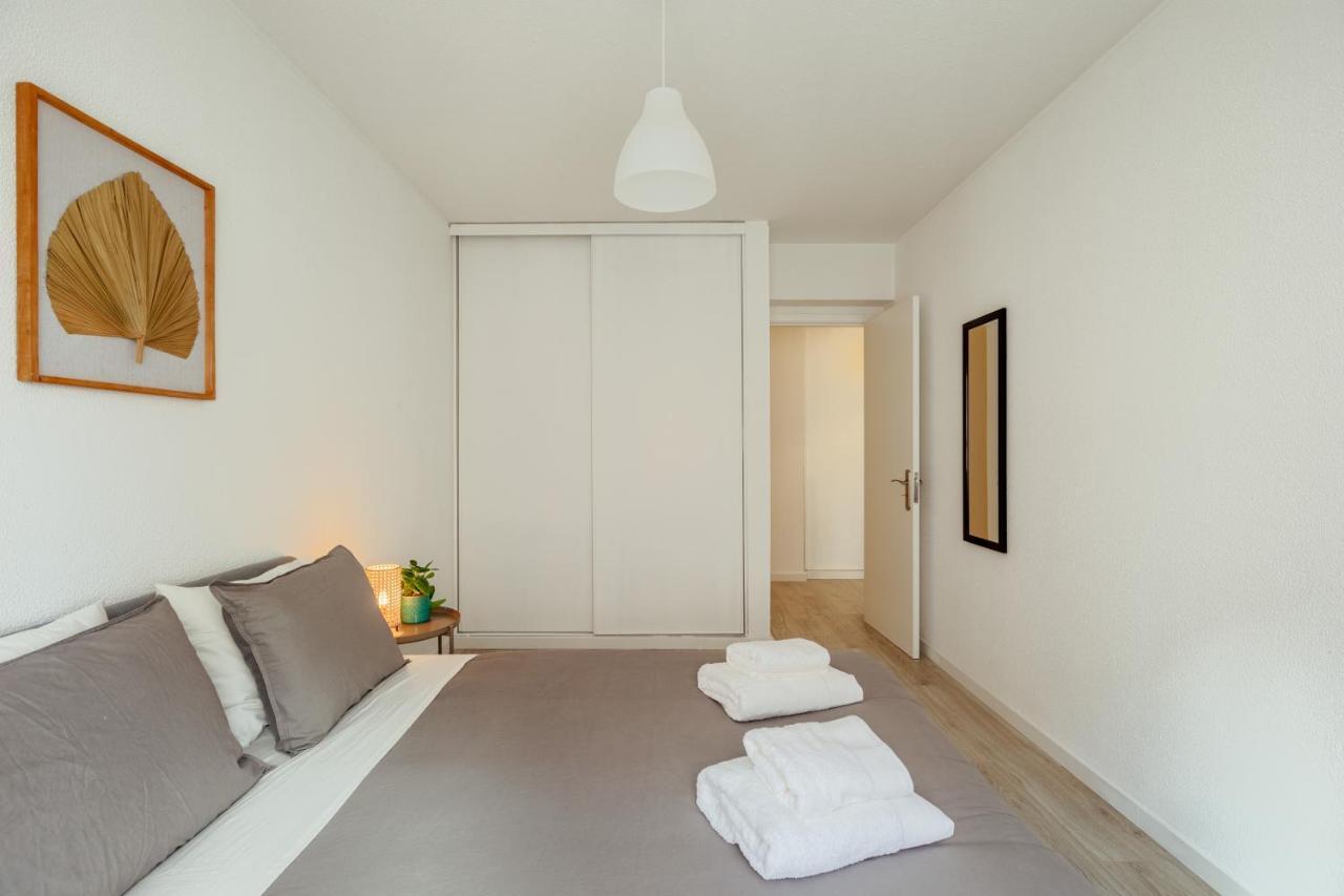 Elegant 3 Bedroom - Centre - Garage - Metro *