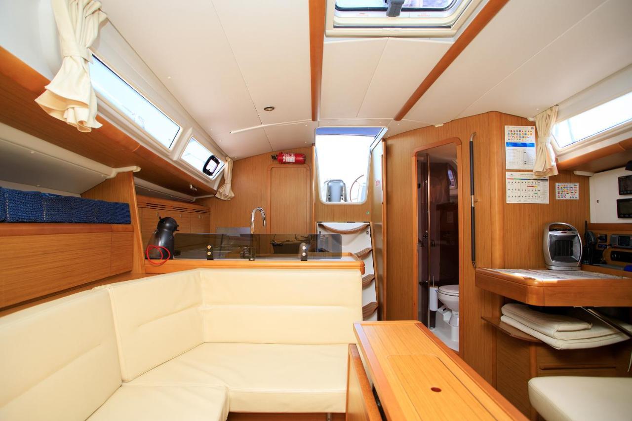 Salis - Jeanneau 39i