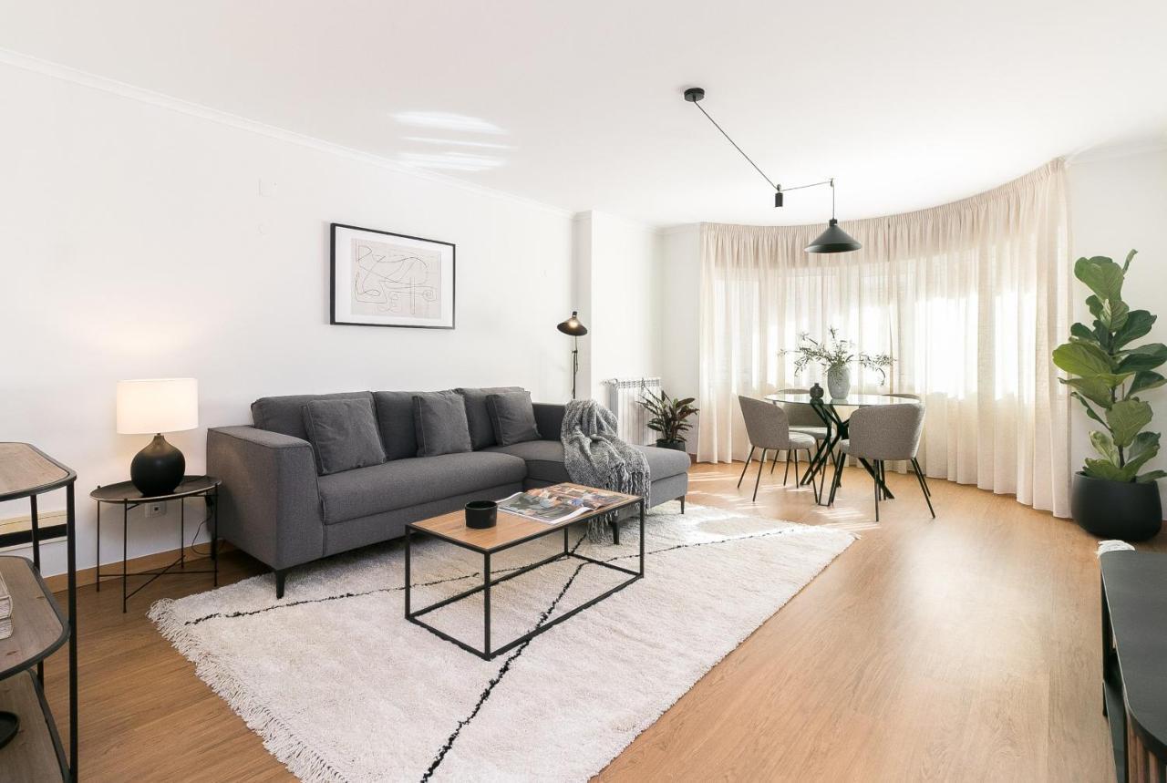 Apartamento Premium Flat In Upscale Area, Balcony, Parking