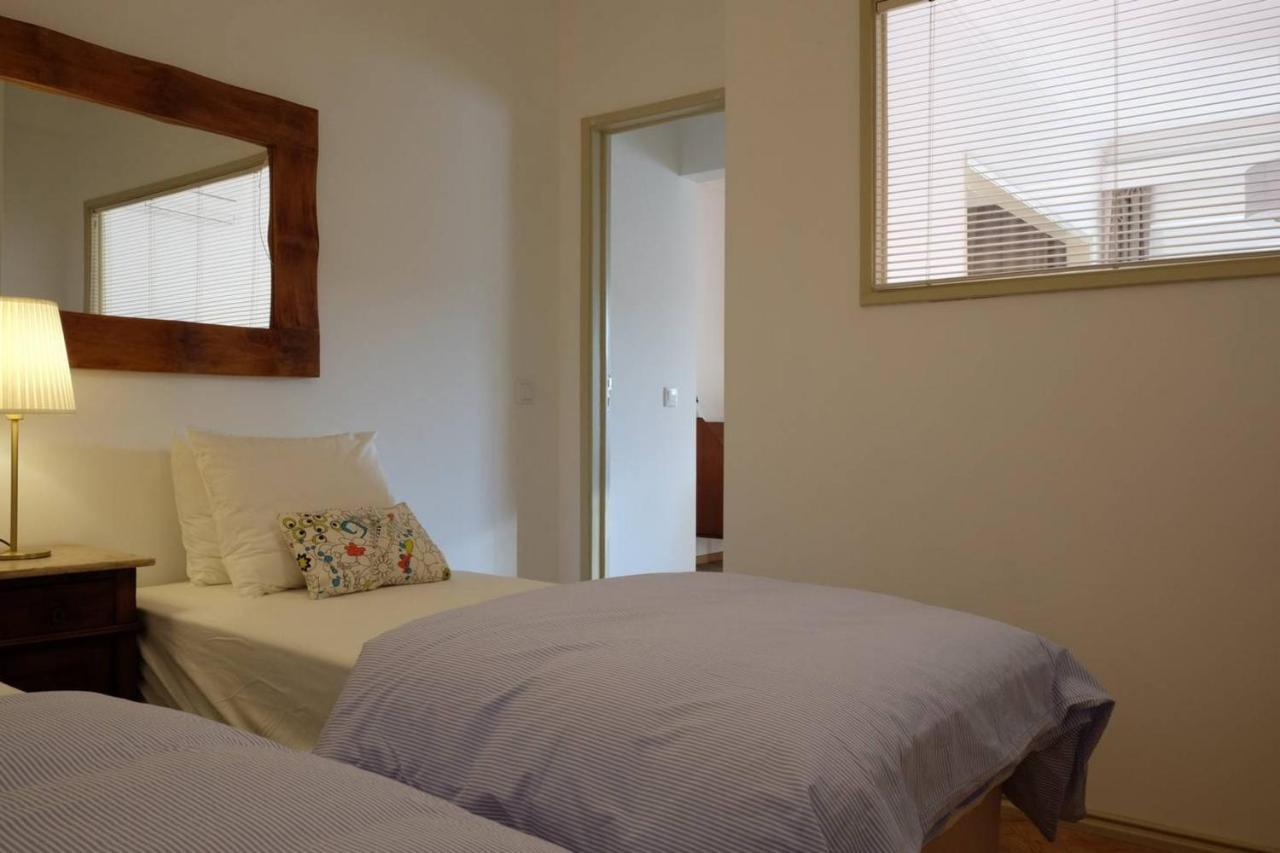 2 Bedroom W/garden And Pantheon Views *