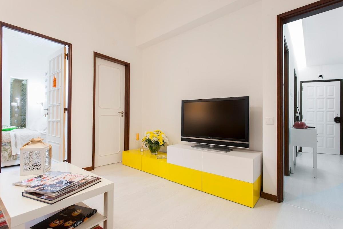 Casa de hóspedes Ginjinha House - 4 - Bairro Alto - With Ac!