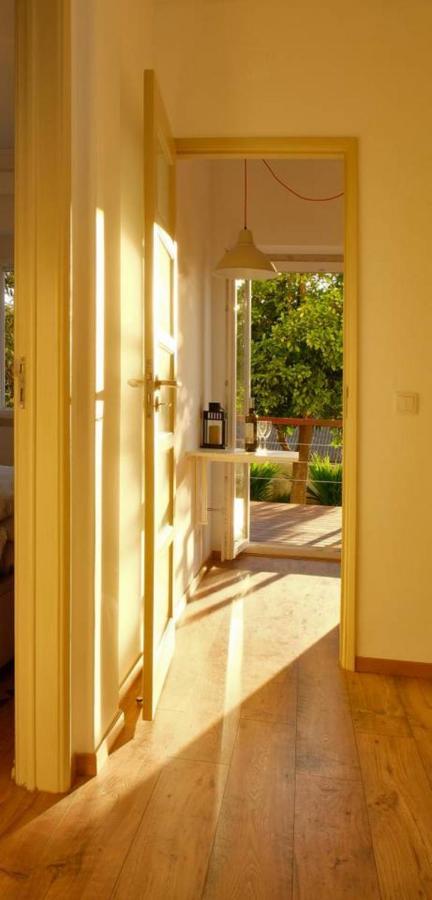 2 Bedroom W/garden And Pantheon Views *