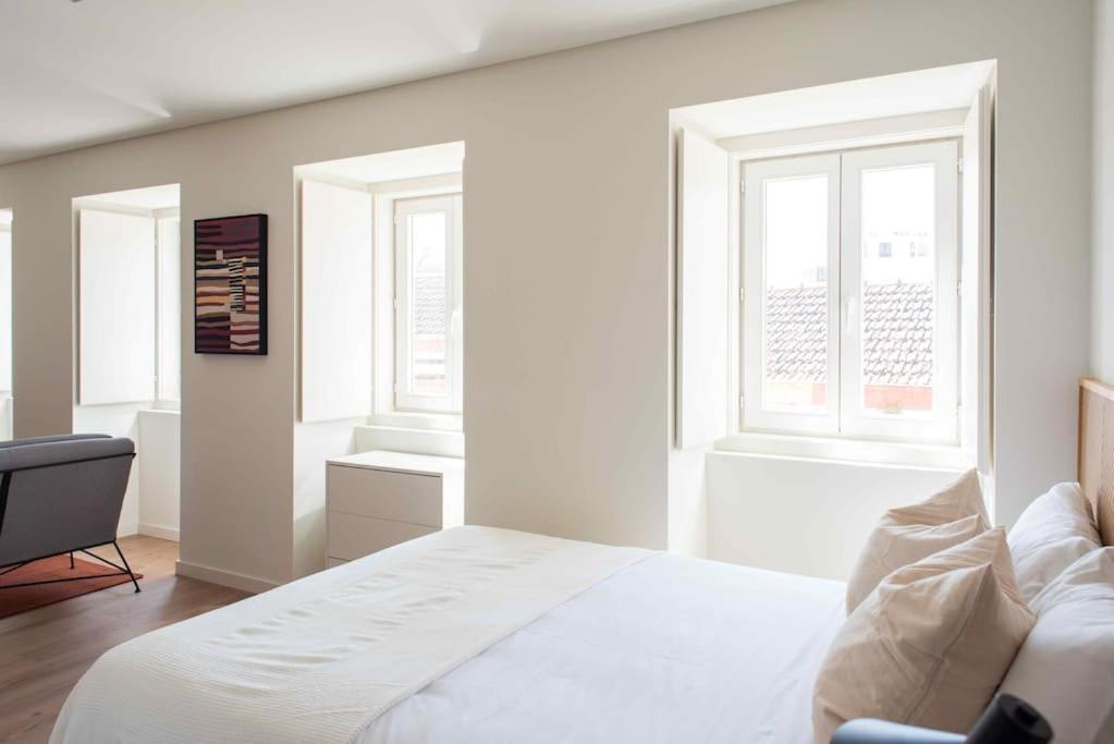 Pardal 1b - Luxury Studio In Alcantara With Parking Nearby Apartamento *