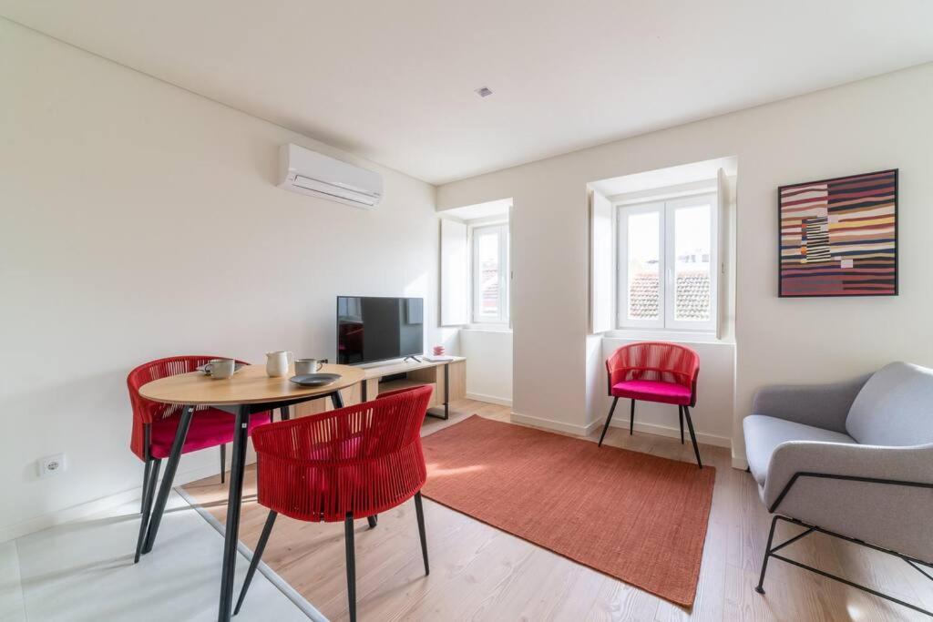 Apartamento Pardal 1b - Luxury Studio In Alcantara With Parking Nearby *
