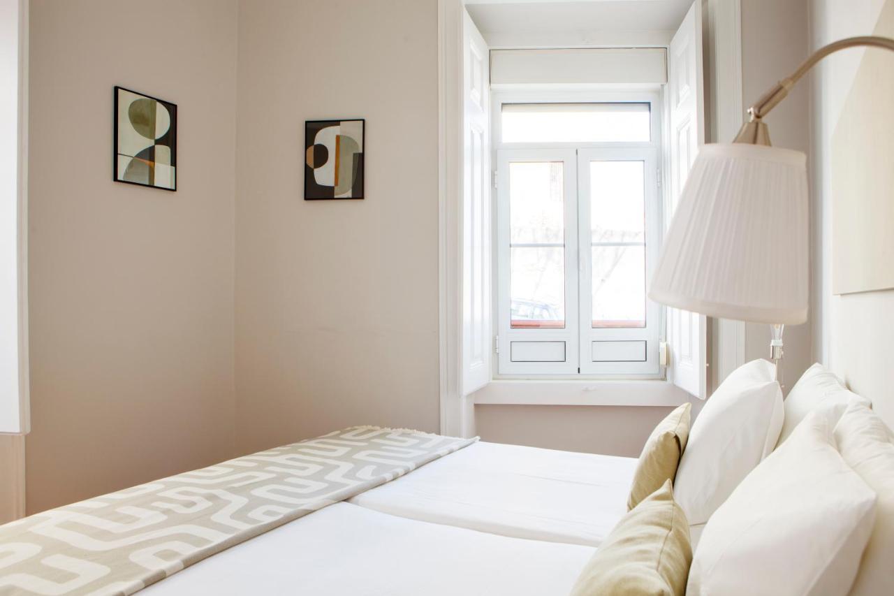 Alfama Graca District Typical & Bright , 3 Bedroom With Ac 1st Floor *