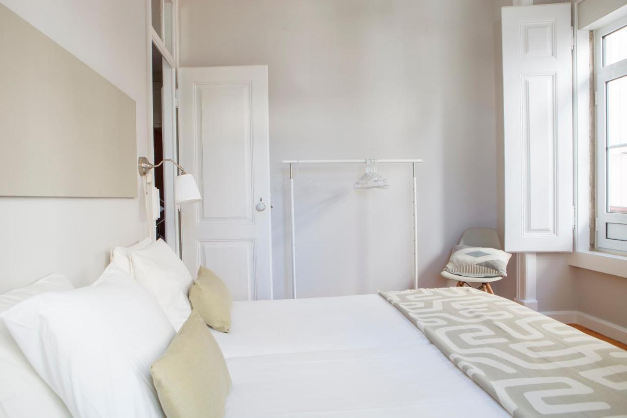 Alfama Graca District Typical & Bright , 3 Bedroom With Ac 1st Floor Lisboa
