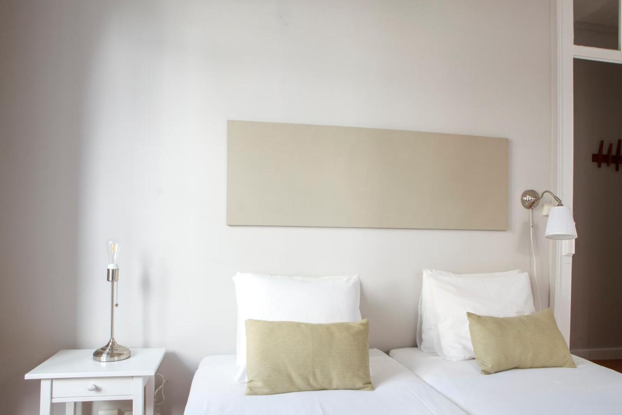 Alfama Graca District Typical & Bright , 3 Bedroom With Ac 1st Floor *