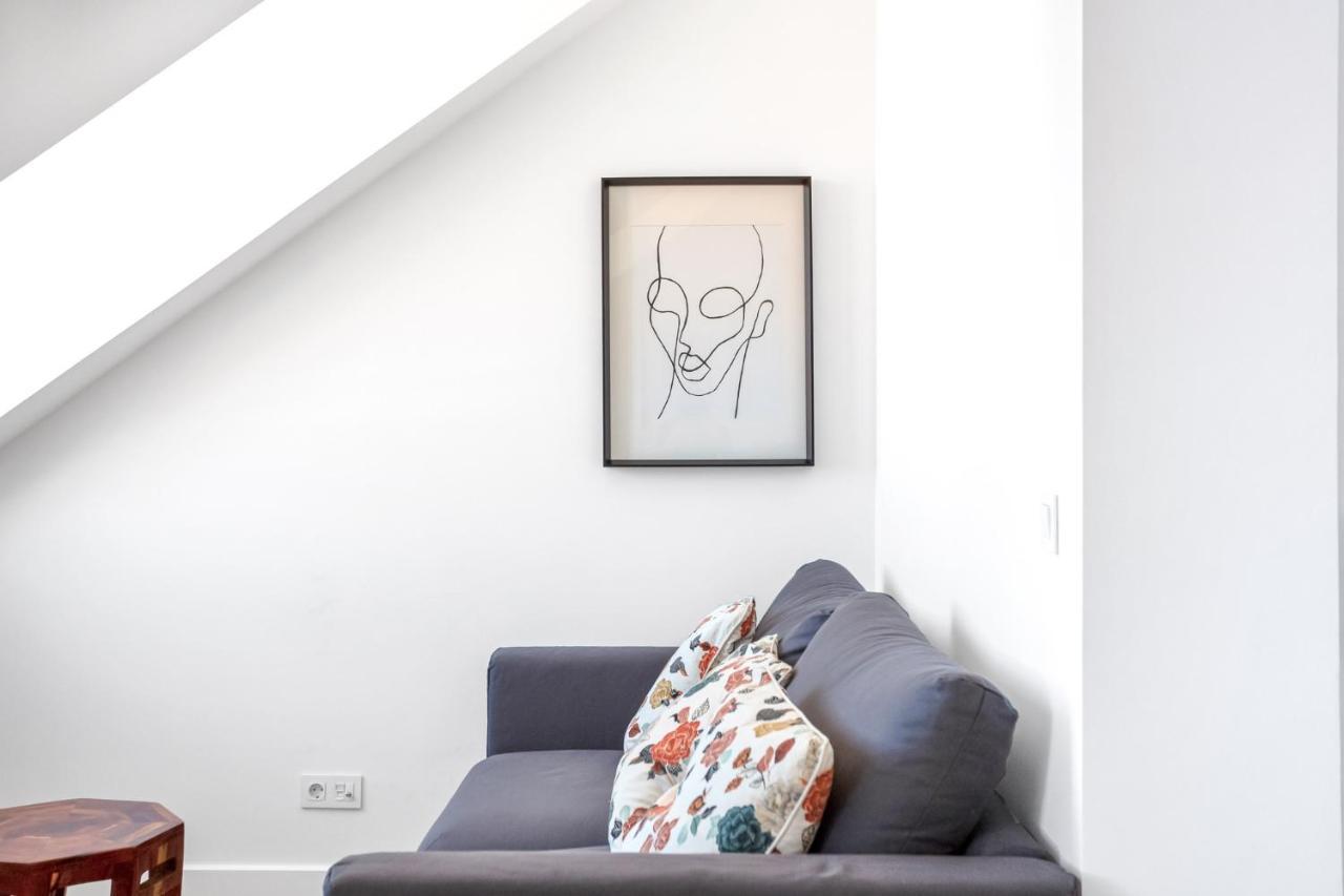 Brand New River View Belem - 1 Bedroom, A/c Apartment *