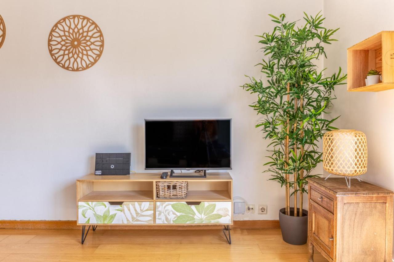 One Bedroom With Stunning River Views And Private Rooftop! Apartamento *