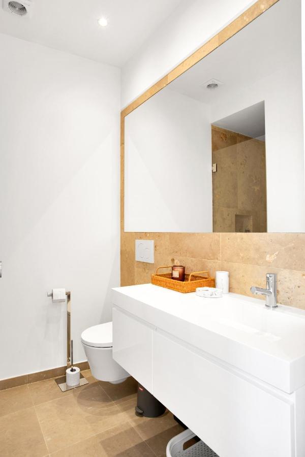 Brand New River View Belem - 1 Bedroom, A/c Apartment Lisbon