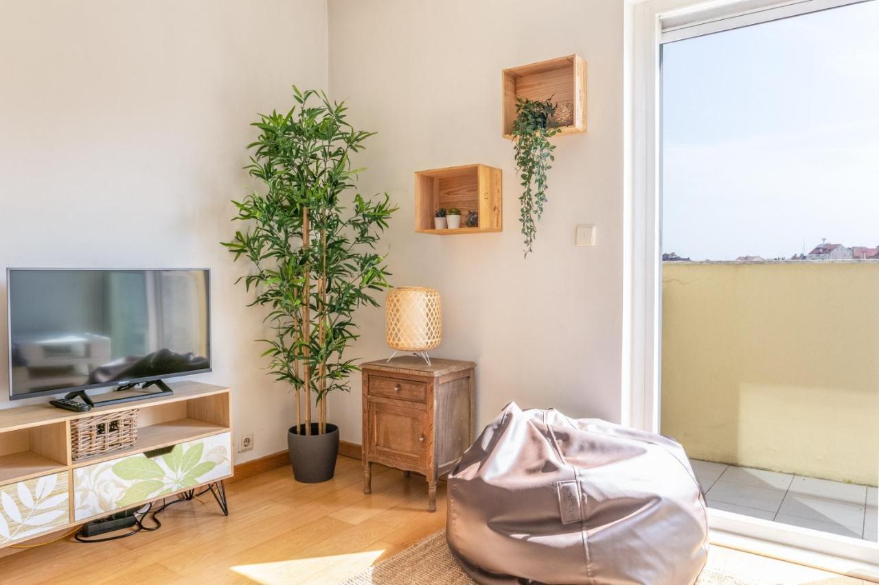 Apartamento One Bedroom With Stunning River Views And Private Rooftop!