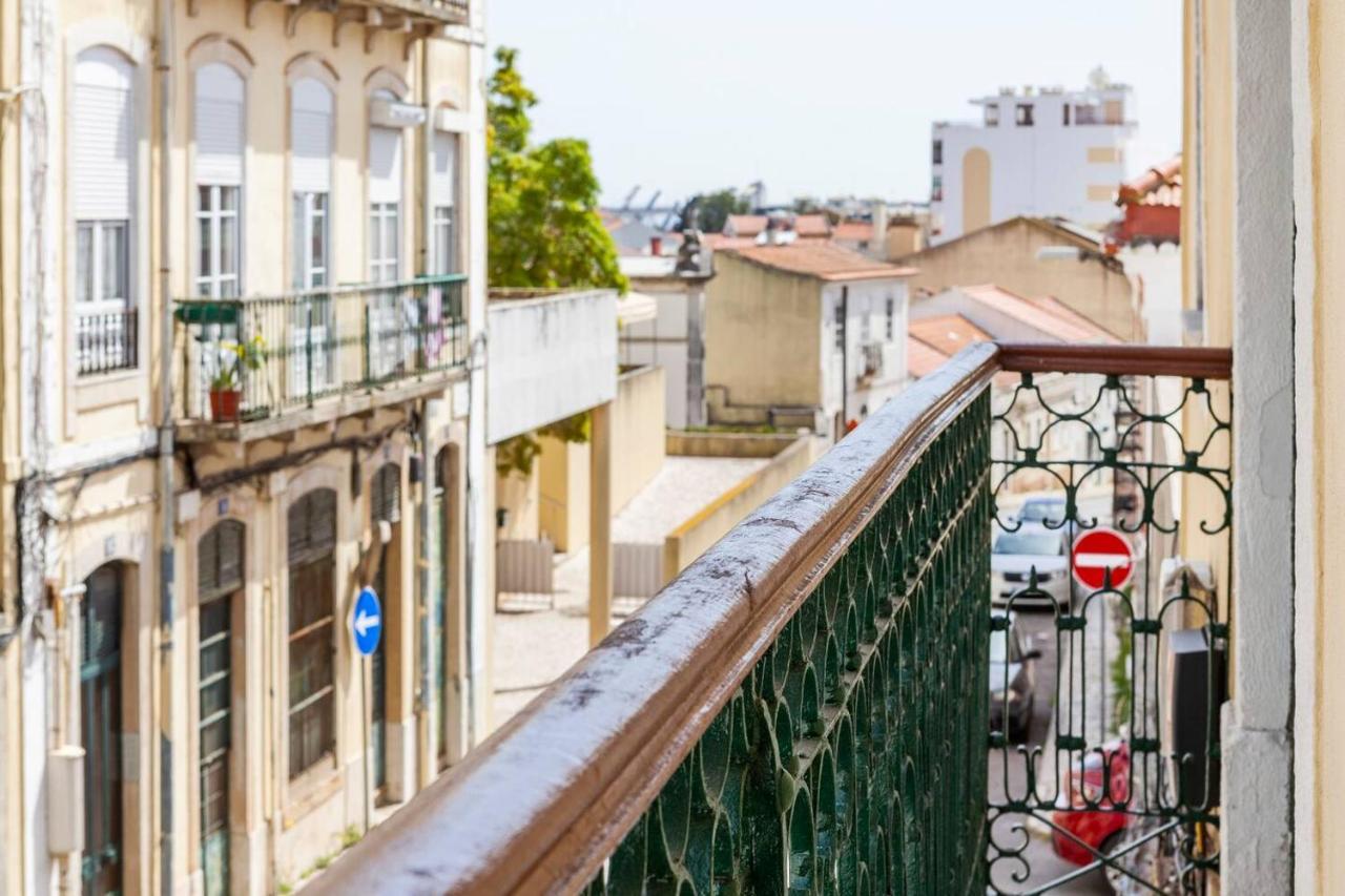 Apartamento 2 Bedroom For 4 People With Free Public Parking Lisboa
