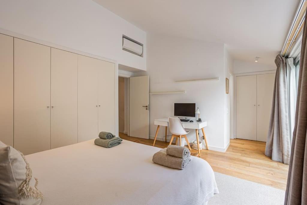 Enchanting Tailor Made Duplex Apartamento