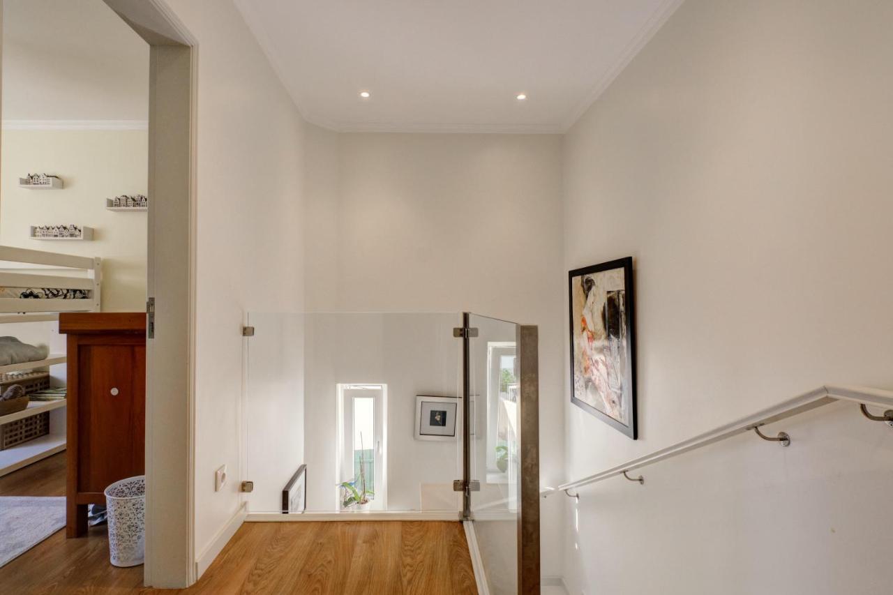 Сasa de vacaciones Comfortable Town House In Quiet Area By Lovelystay Lisboa