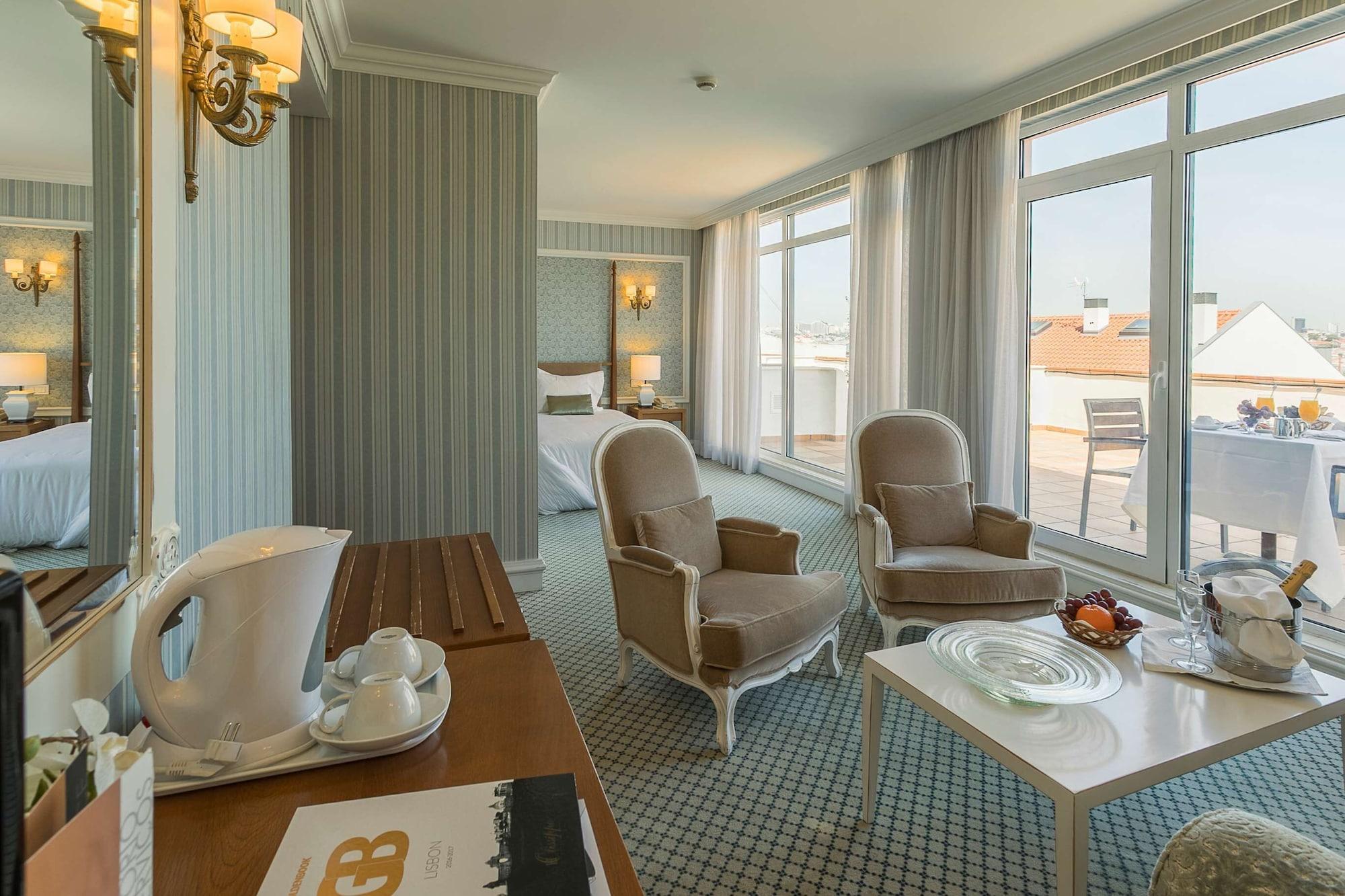 Olissippo Castelo Hotel 4*