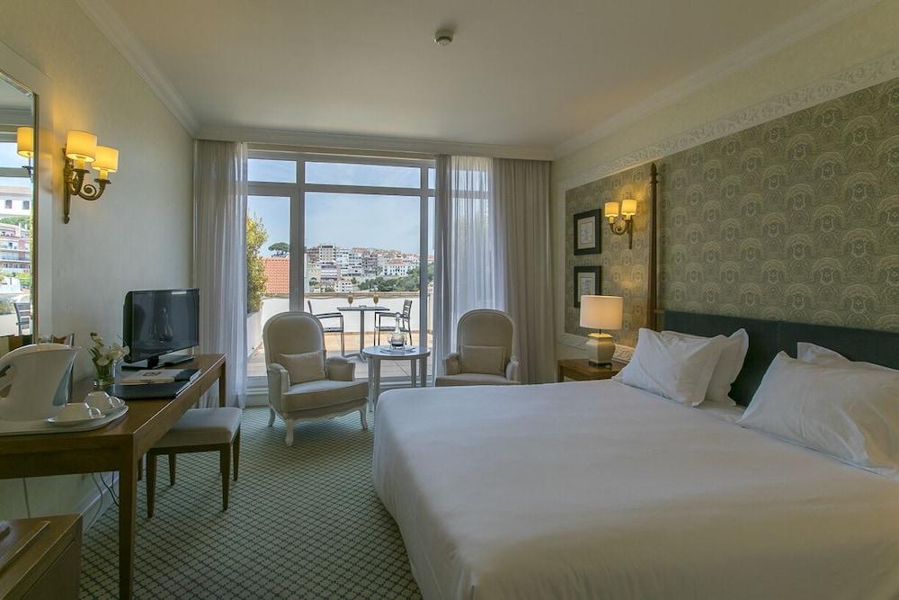 Olissippo Castelo Hotel 4*