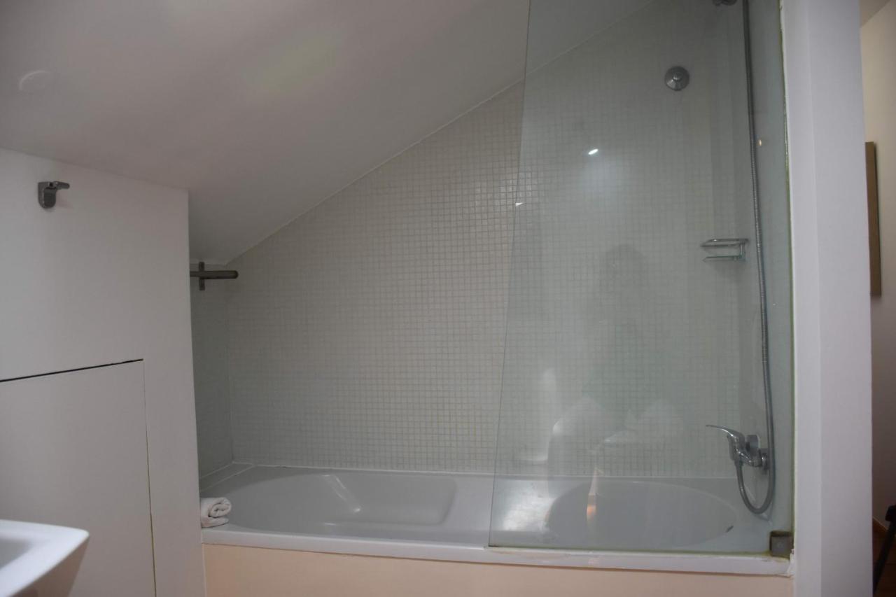 Apartamento Ttl51 - Cais Do Sodre Com Vista Rio *