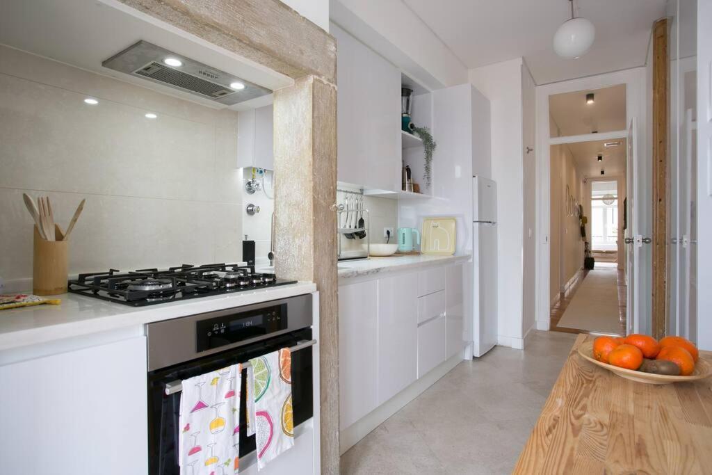 Principe Real Beautiful View 3 Bedrooms Flat! *