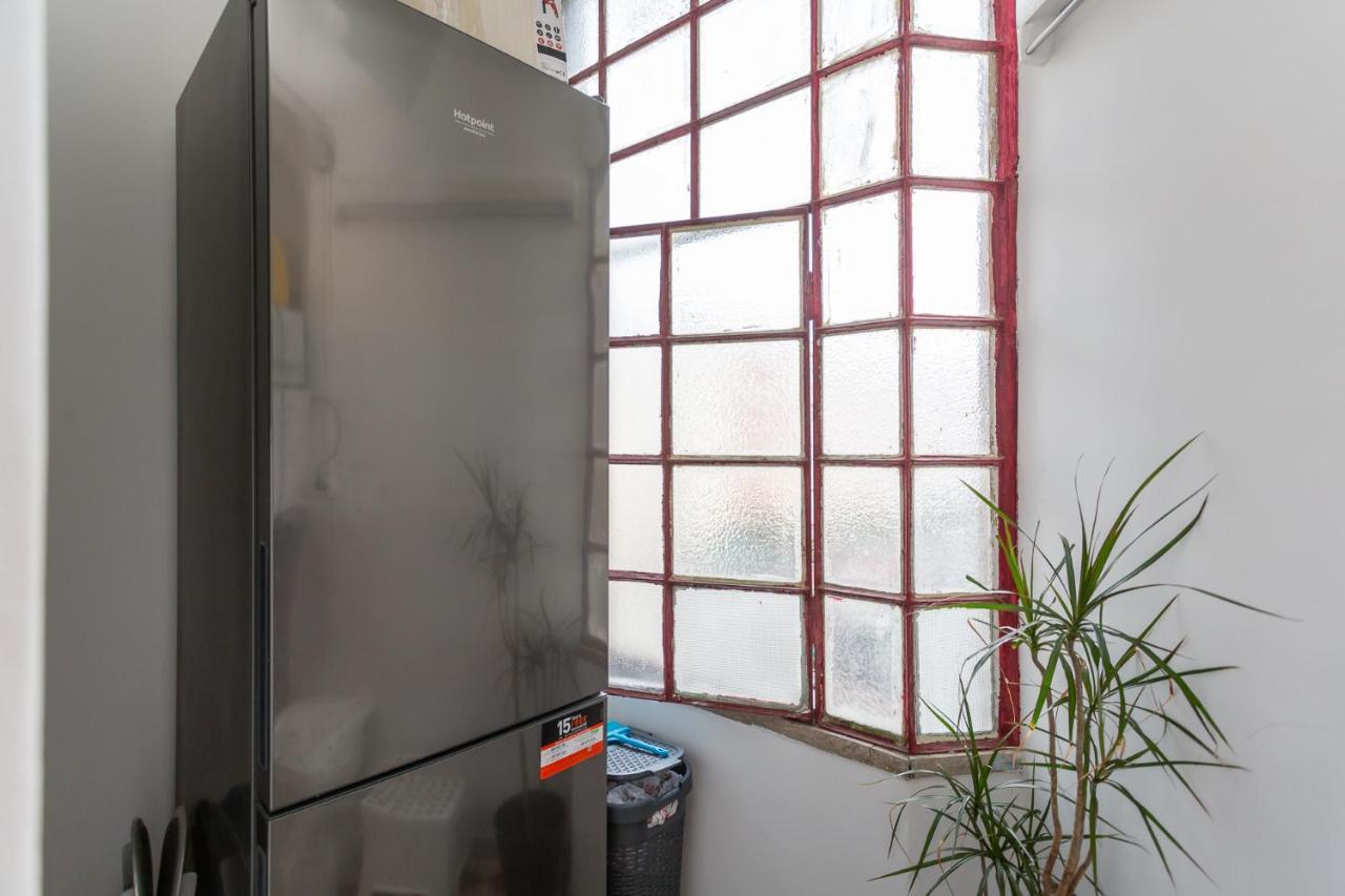 Quarto em Acomodações Particulares Evd-rentals Olival Bastos Lisboa