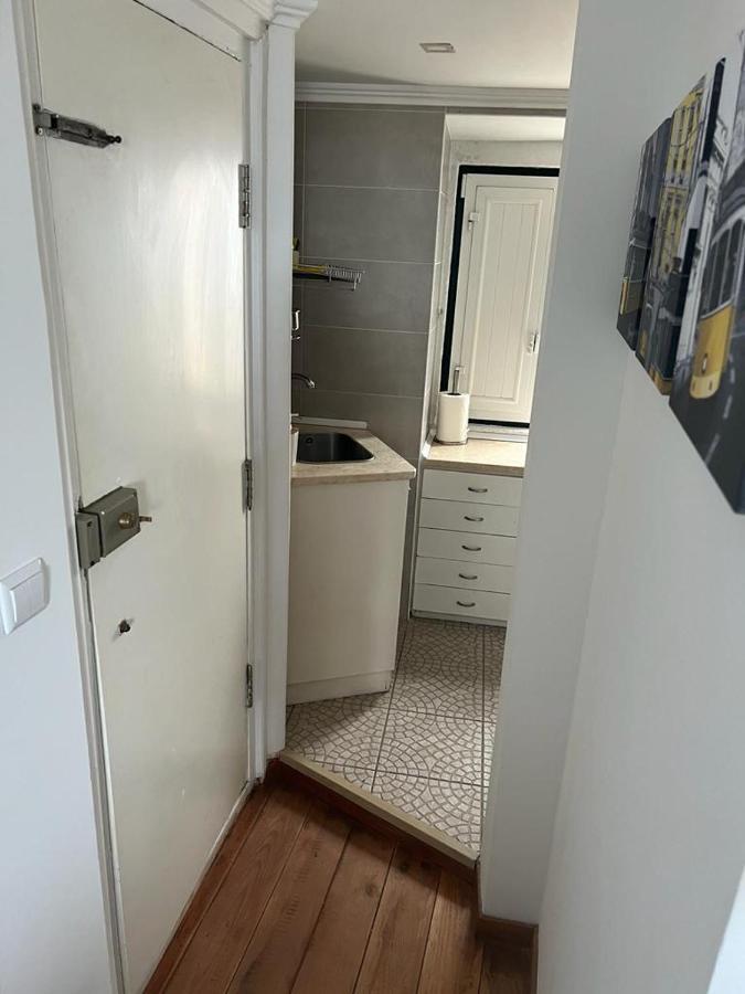 Alfama Authentic Apartamento