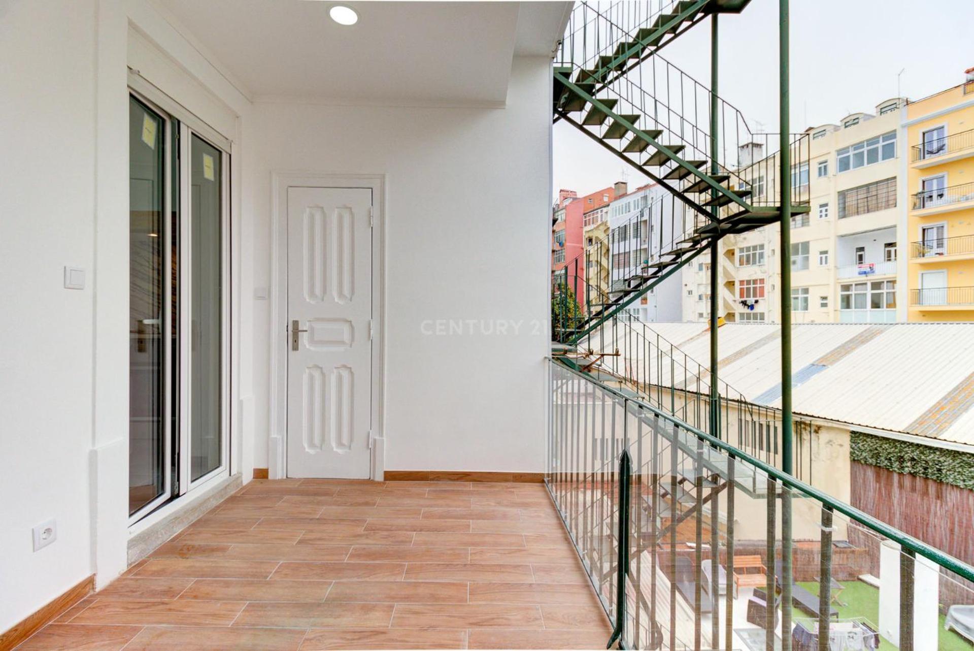 Quarto Aconchegante Com Janela E Vista Para Cidade Quarto em Acomodações Particulares