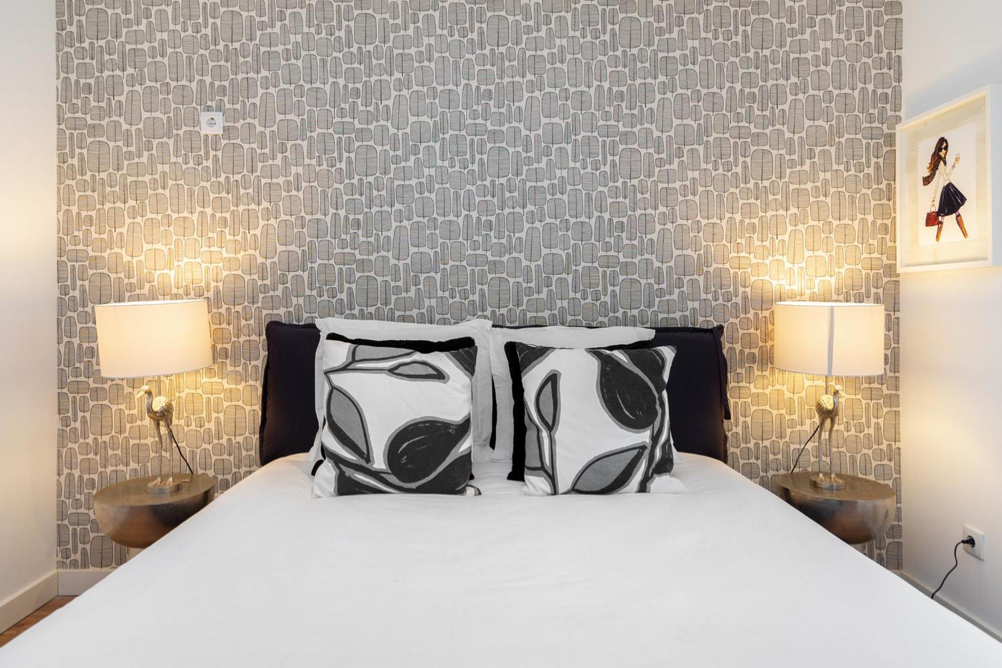 Whome Oasis Extravaganza: Lisbon's Supreme Retreat * Lisboa