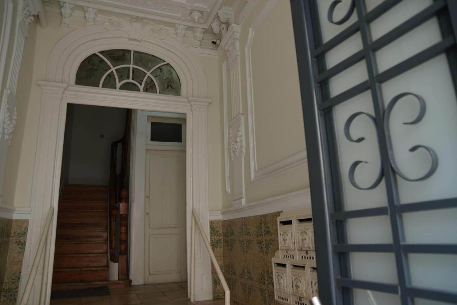 Bisengototo * Lisbon