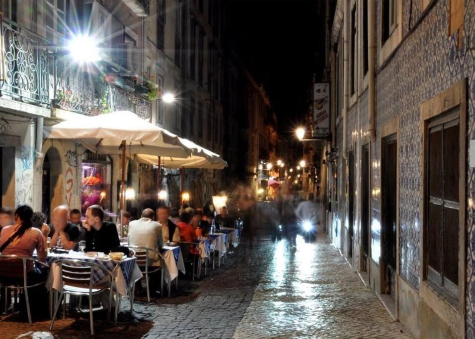 Apartamento Dpj Romantic Jardim - Lift! - Pr.real/bairro Alto! Lisboa